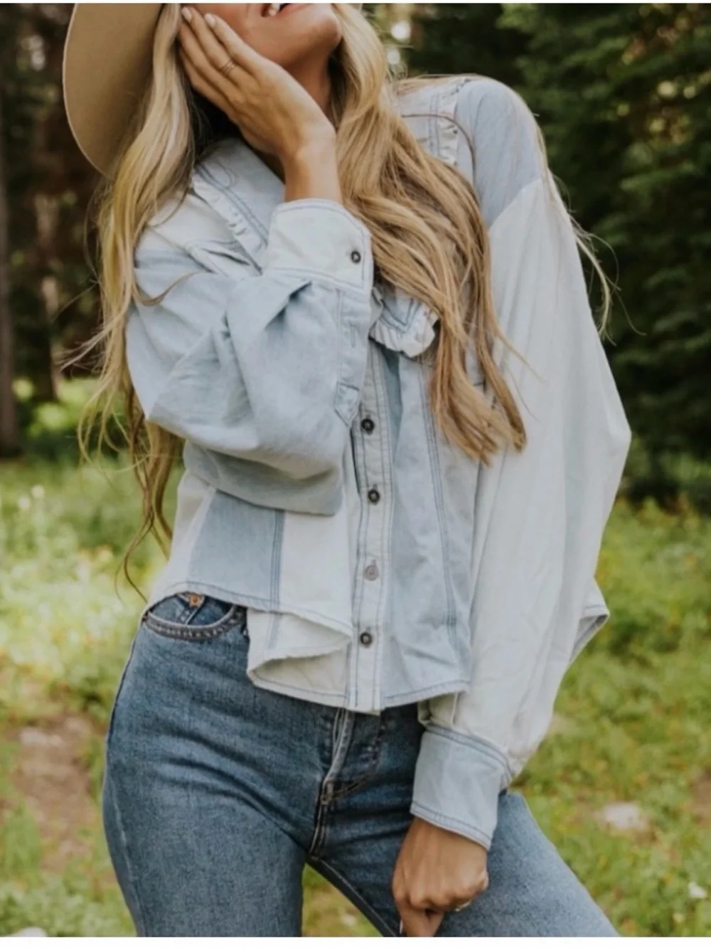 Sold/ not available blouse from the brand Free People, model 
